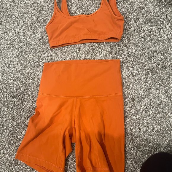 Aritzia tna S bottom - Picture 3 of 4